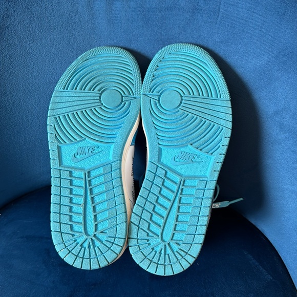 Off-White x Nike Air Jordan 1 Retro High OG ‘UNC’ Iconic Sneaker - Picture 7 of 12